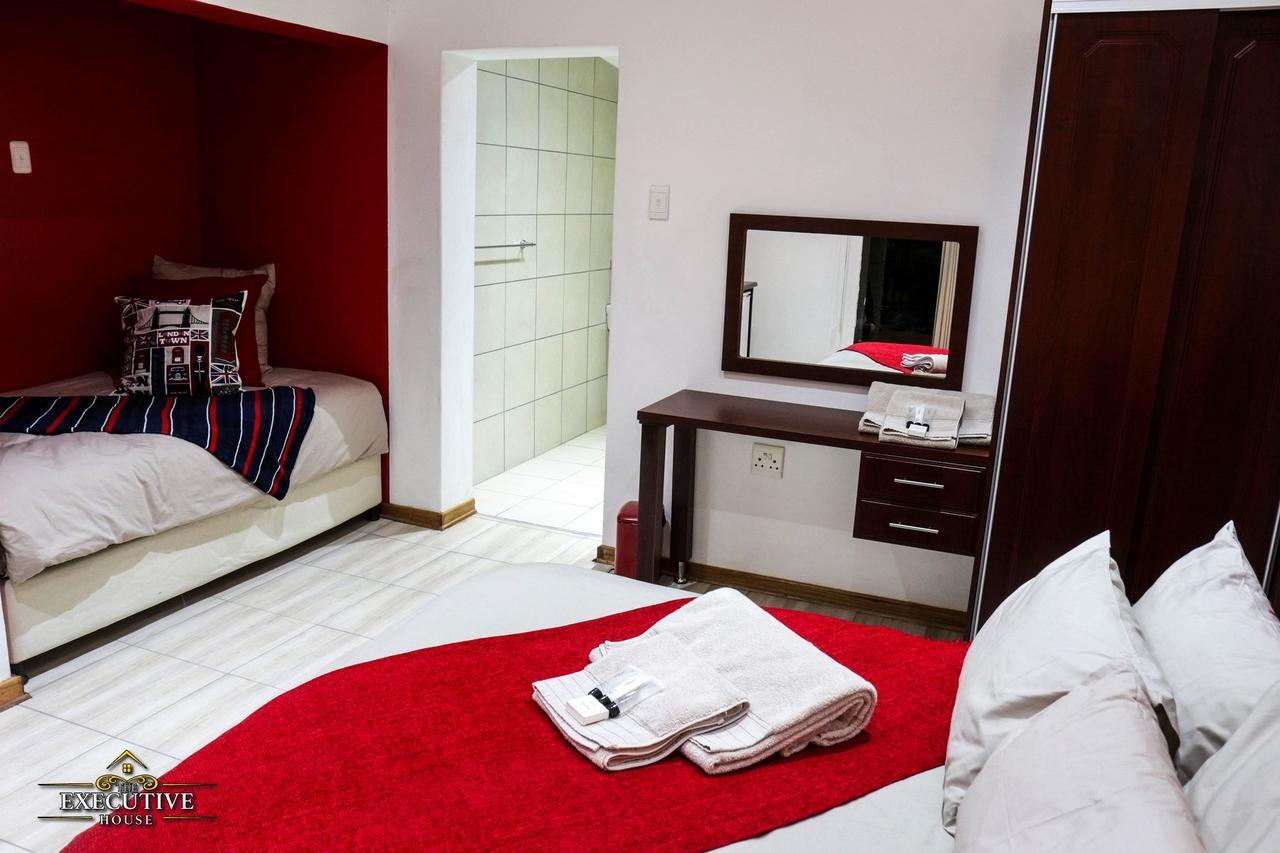 The Executive House Bed and Breakfast Newcastle Eksteriør billede